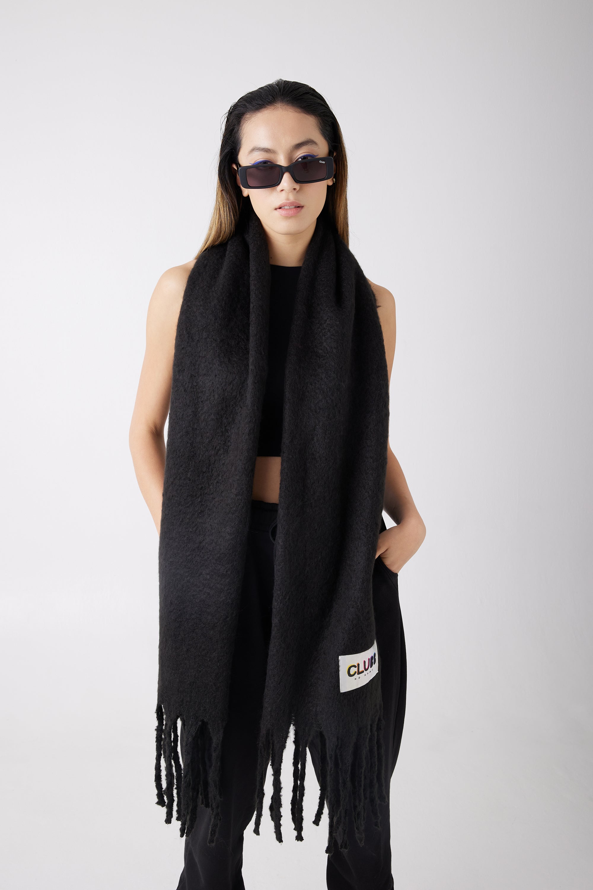 OVERSIZED SCARF BLACK
